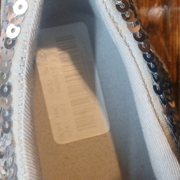 Like New!! COACH Citysole Silver Sequin Sneakers Size 6- 6.5 Women (Store Model) - Picture 7 of 9